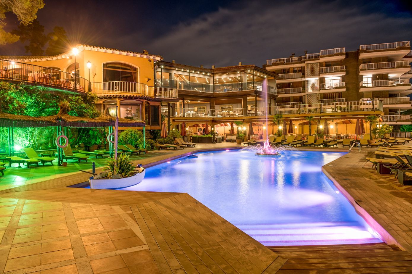 Rigat Park & Spa Hotel リョレート・デ・マル エクステリア 写真